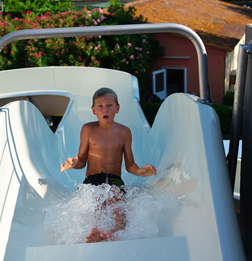 Camping avec piscine enfants Hérault